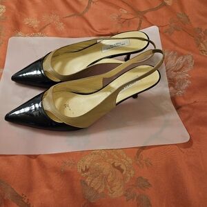 Saks Fifth Avenue Black & Tan Slingbacks Low Heel